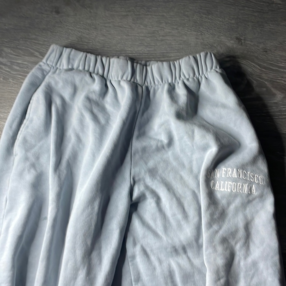 Brandy melville sweats Size: one size fits all